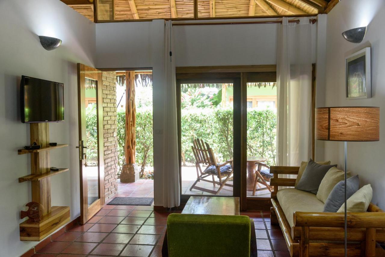 Nautilus Lodge Puerto López 외부 사진