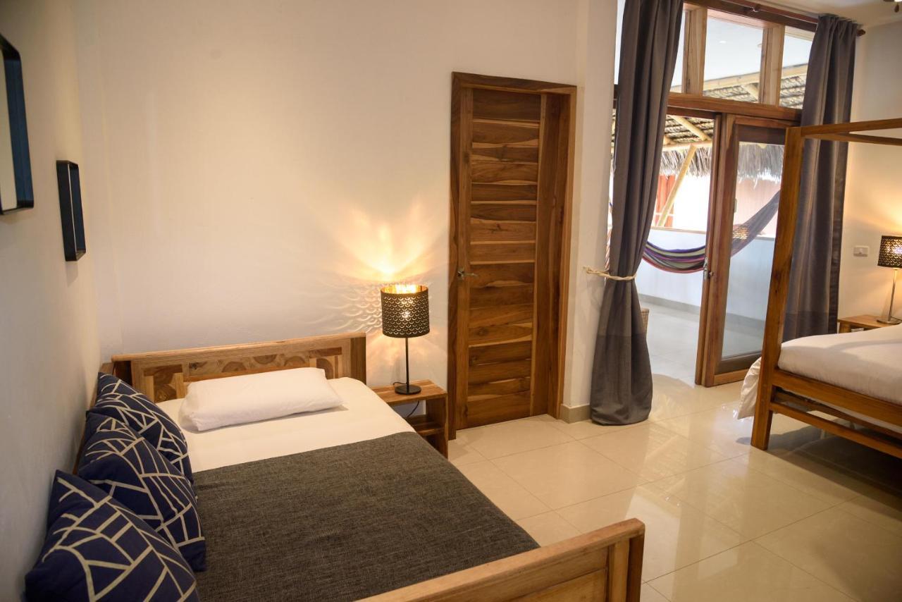Nautilus Lodge Puerto López 외부 사진