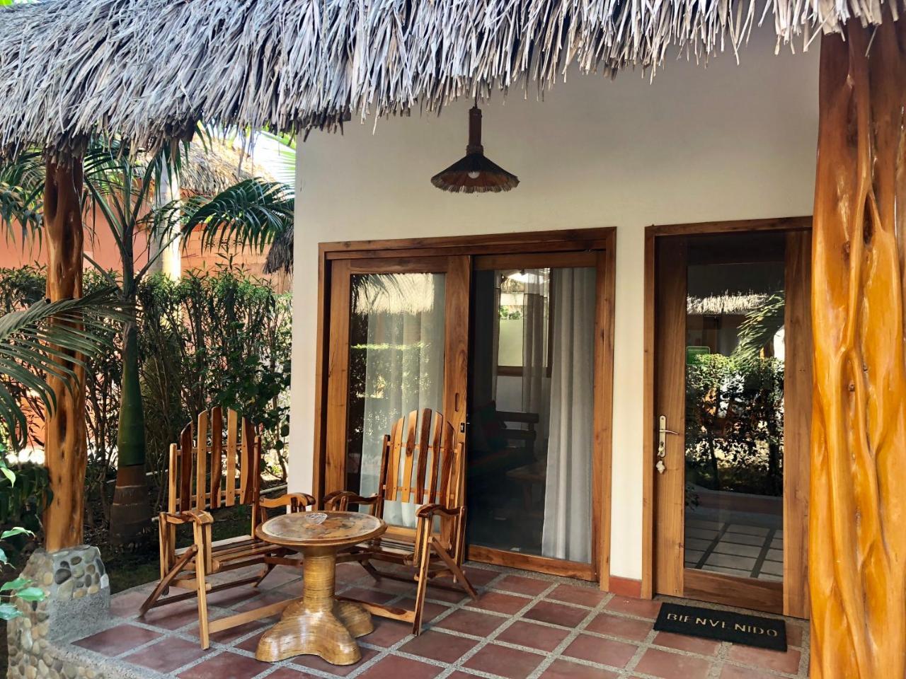 Nautilus Lodge Puerto López 외부 사진